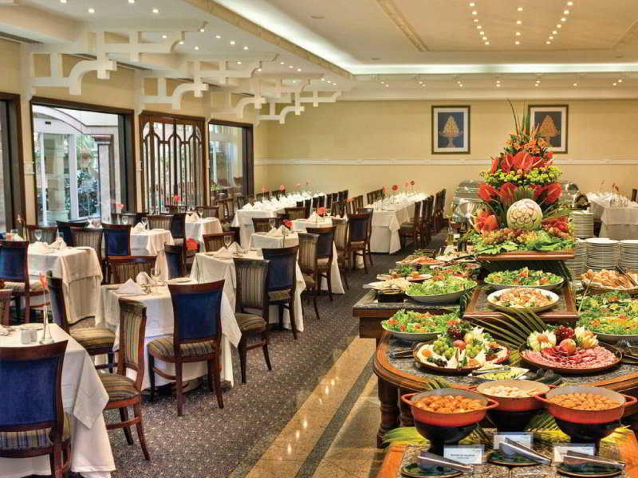Royal Palm Plaza Resort กังปินาส ร้านอาหาร รูปภาพ