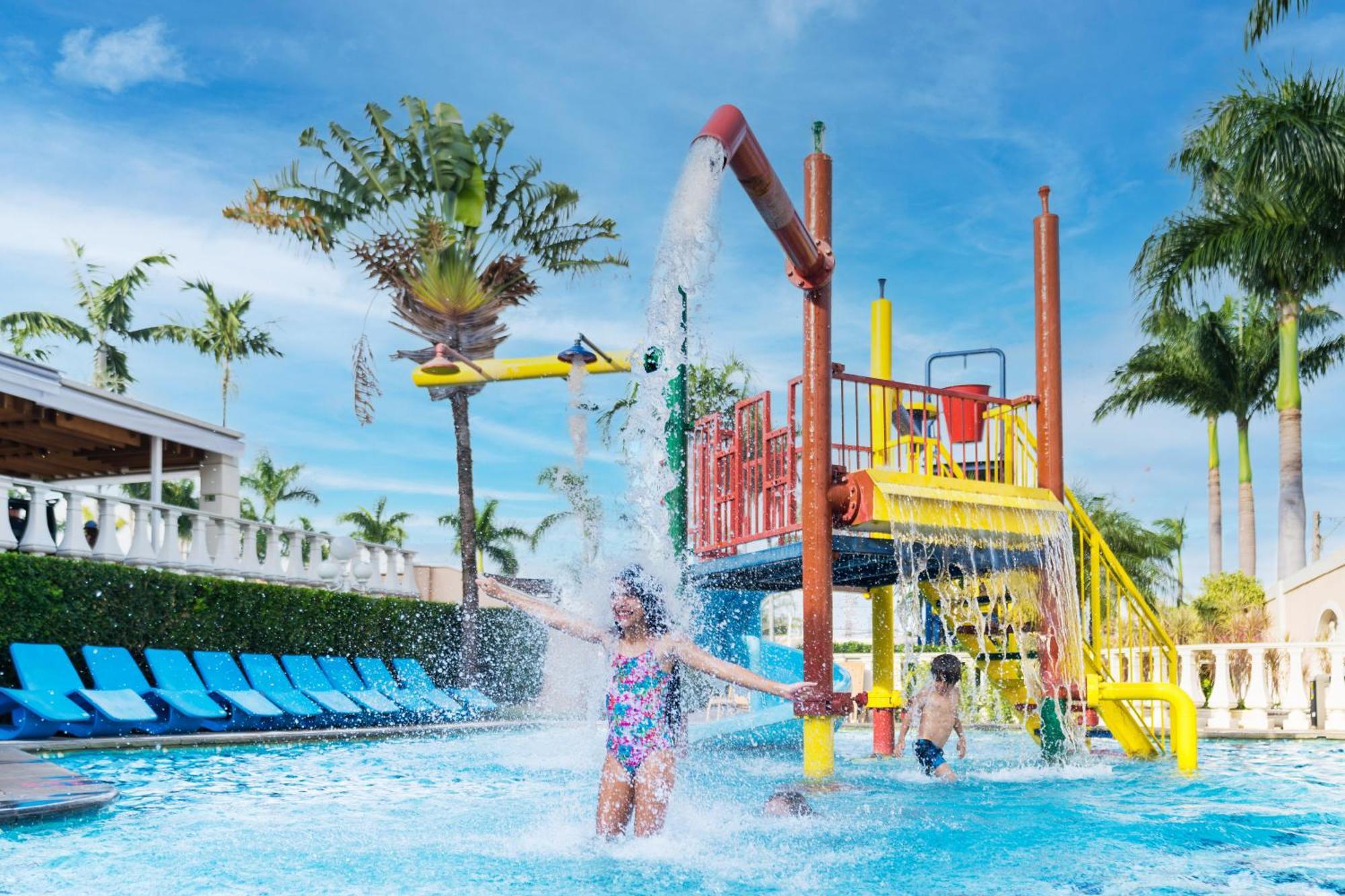Royal Palm Plaza Resort กังปินาส ภายนอก รูปภาพ